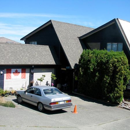Fireflies Bed & Breakfast Campbell River Exterior photo